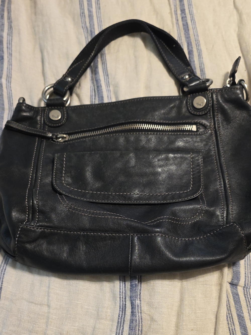 Fossil Black Leather Shoulder Bag with Front Pocket